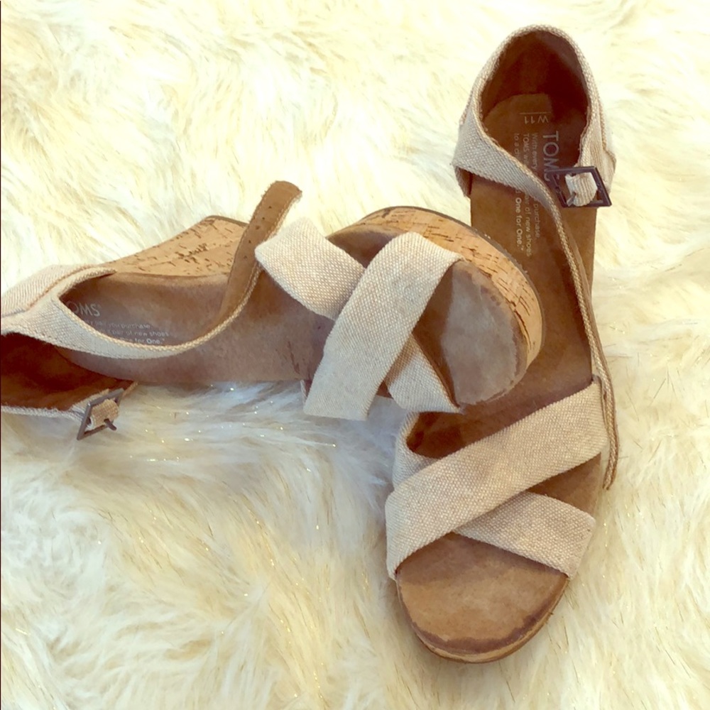Toms sandals